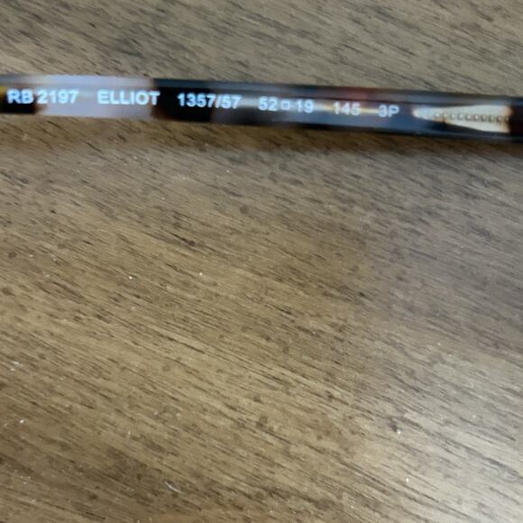 Ray-Ban Tortoise Brown Sunglasses - Picture 9 of 9